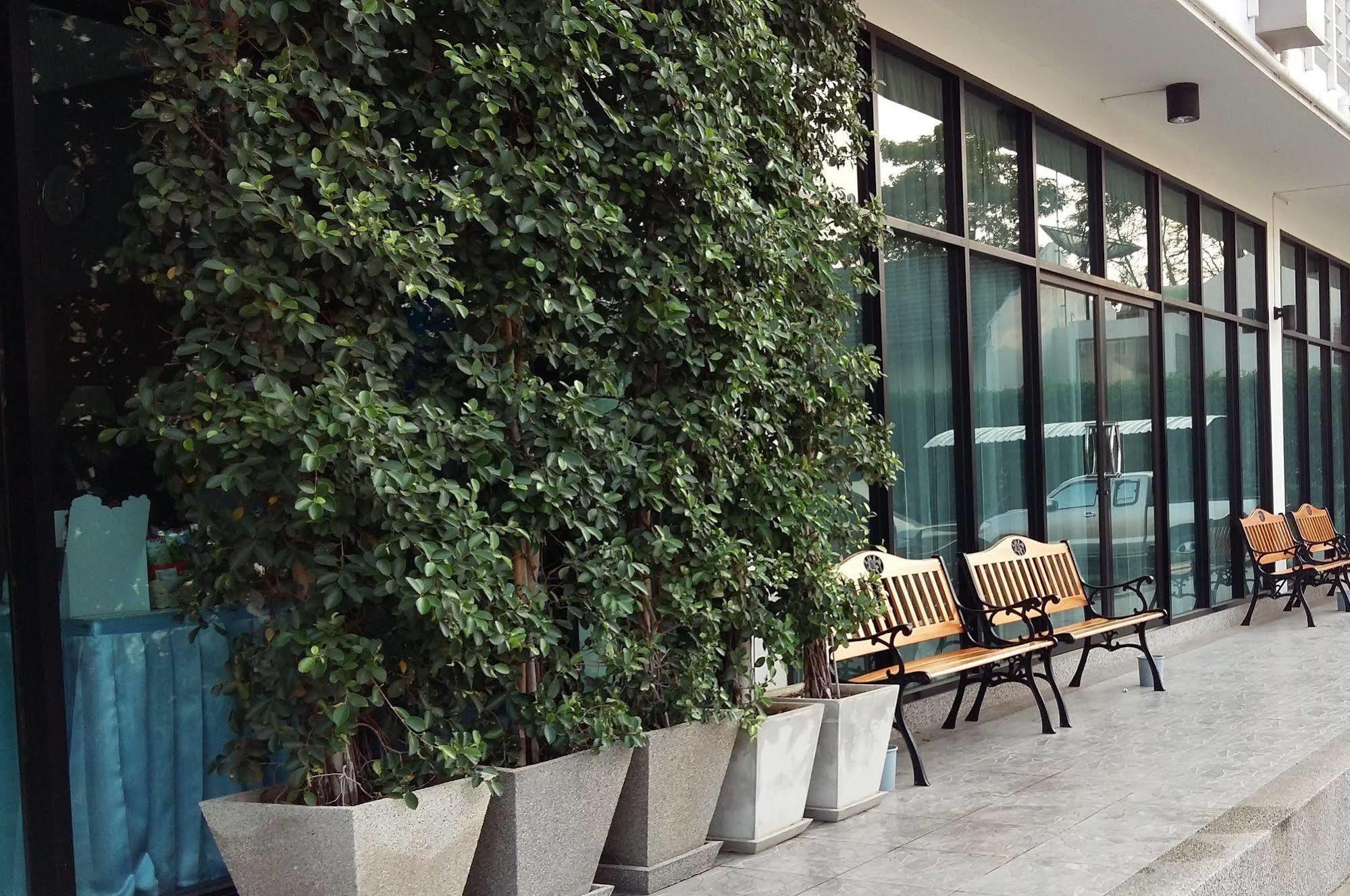U Place Korat Nakhonratchasima Εξωτερικό φωτογραφία
